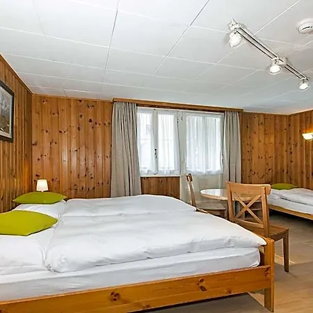 Alpina Hotel 2*
