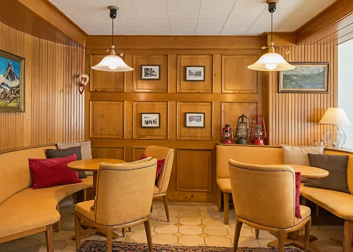 Ξενοδοχείο Alpina