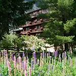 Alpina Szálloda