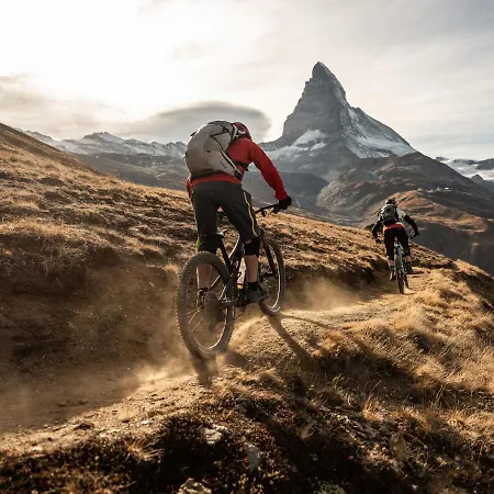 Ξενοδοχείο Alpina